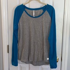 Fabletics Long Sleeved Baseball Style T-shirt